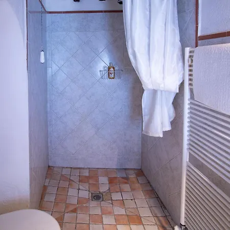 Casa Tra Le Rondini ピティリアーノ