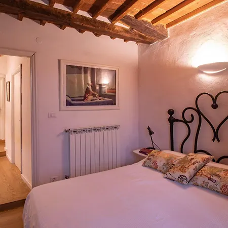Holiday home Casa Tra Le Rondini
